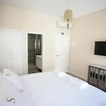 Suites Guest House Otel