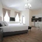 Suites Guest House Otel Cascais