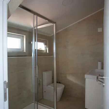 Suites Guest House 3*