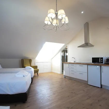Bed & Breakfast Suites Guest House 3*