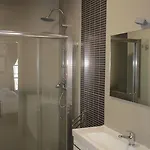 Suites Guest House بيت ضيافة 4*
