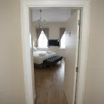 Suites Guest House 4* كاسكايس
