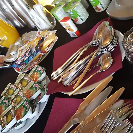 فندق Suites Guest House *