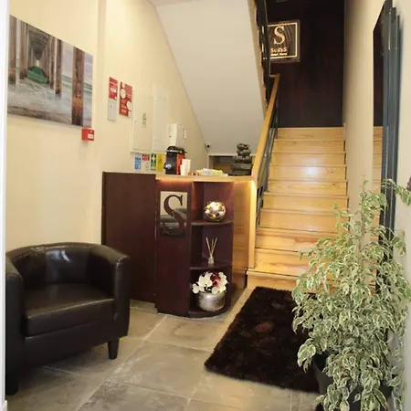 Suites Guest House كاسكايس