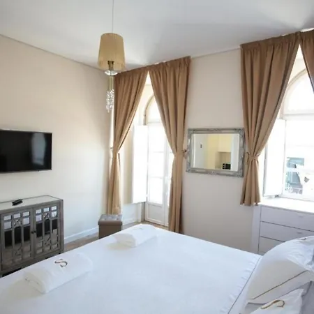 Suites Guest House Кашкайш