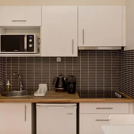 Suites Guest House Отель