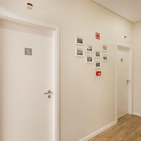 Suites Guest House Отель