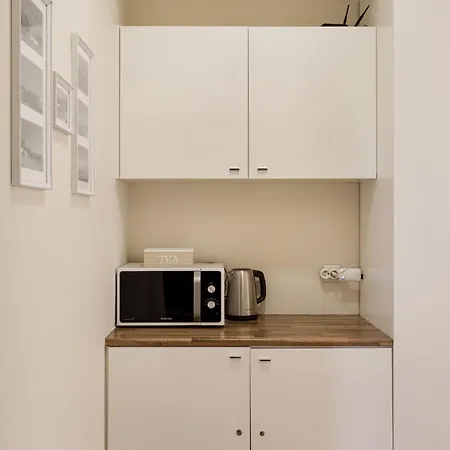 Отель Suites Guest House