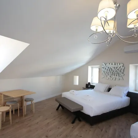 Pensionat Suites Guest House 3*